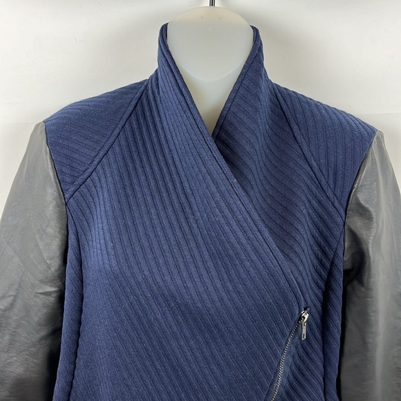 BB Dakota Asymmetrical Faux Leather Navy Blue Full Zip with Pockets Jacket‎ Sz S - Picture 3 of 10